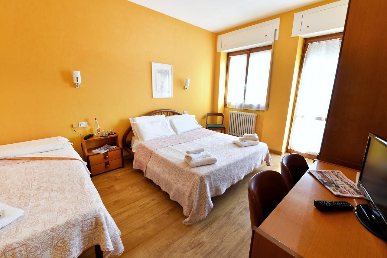 Hotel Motel Europa Domodossola Exteriör bild
