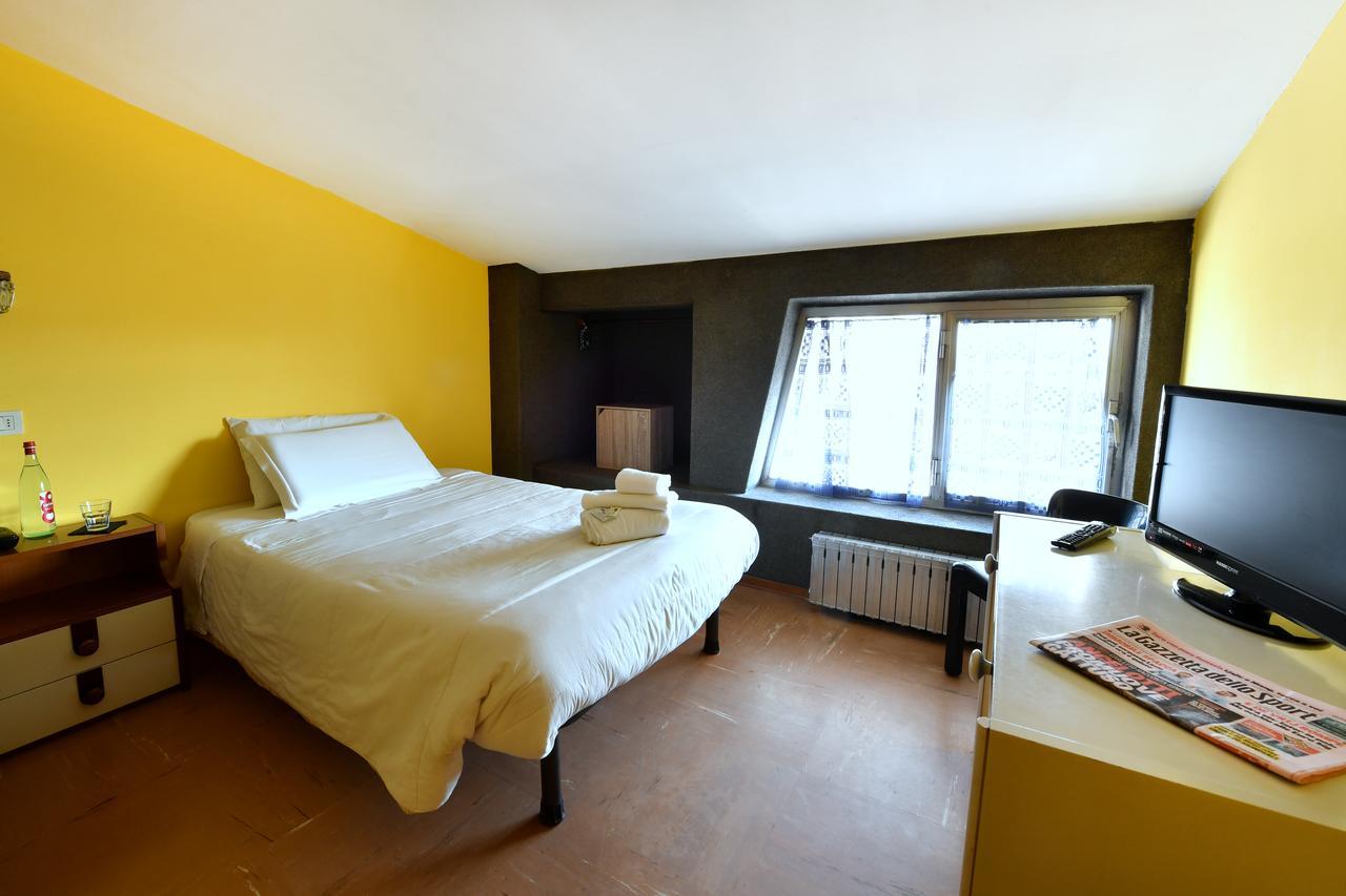 Hotel Motel Europa Domodossola Exteriör bild